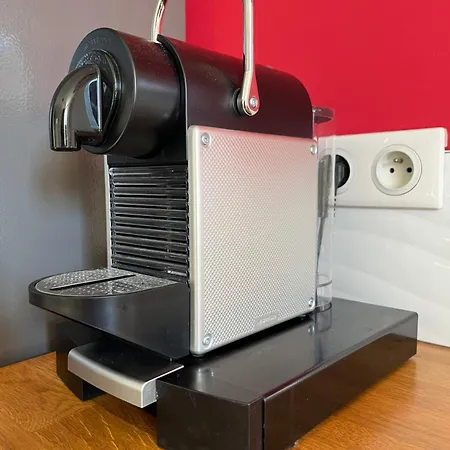 Deux Pièces Donnant Sur Un Jardin Appartement Antibes